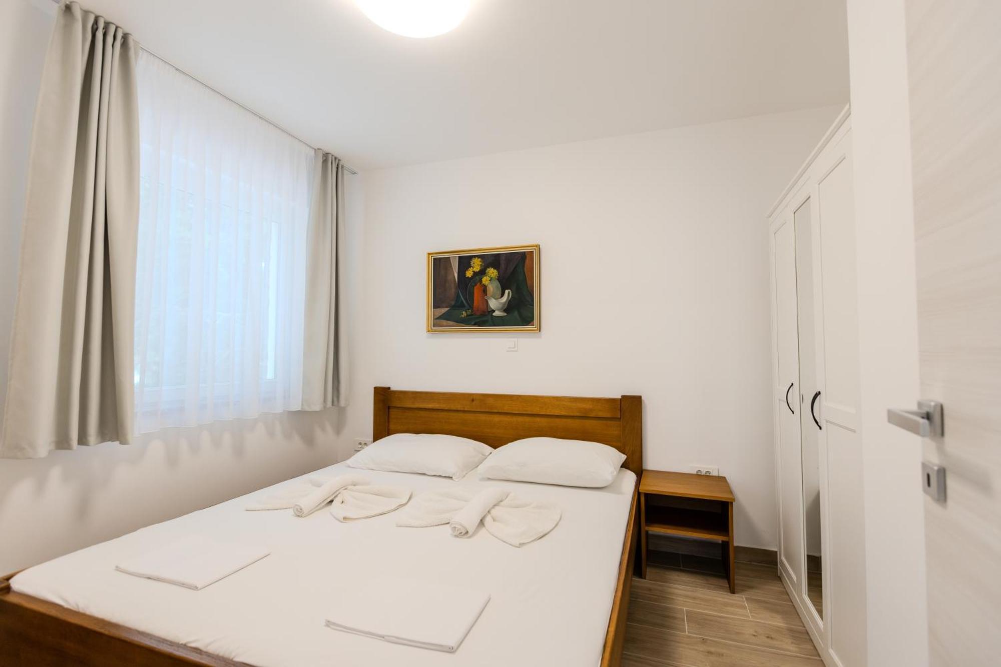 Apartments Lorena プリヴラカ エクステリア 写真