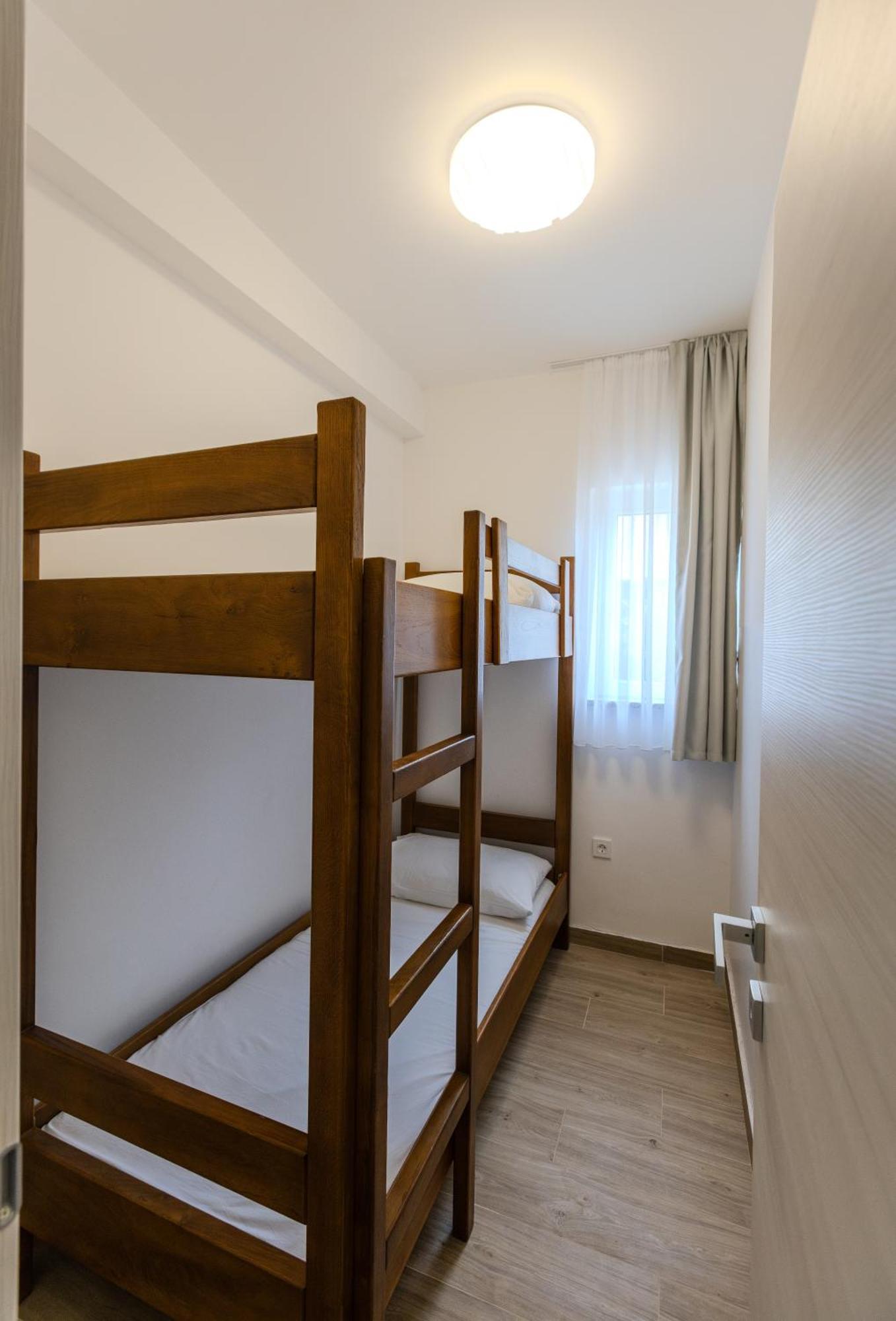 Apartments Lorena プリヴラカ エクステリア 写真