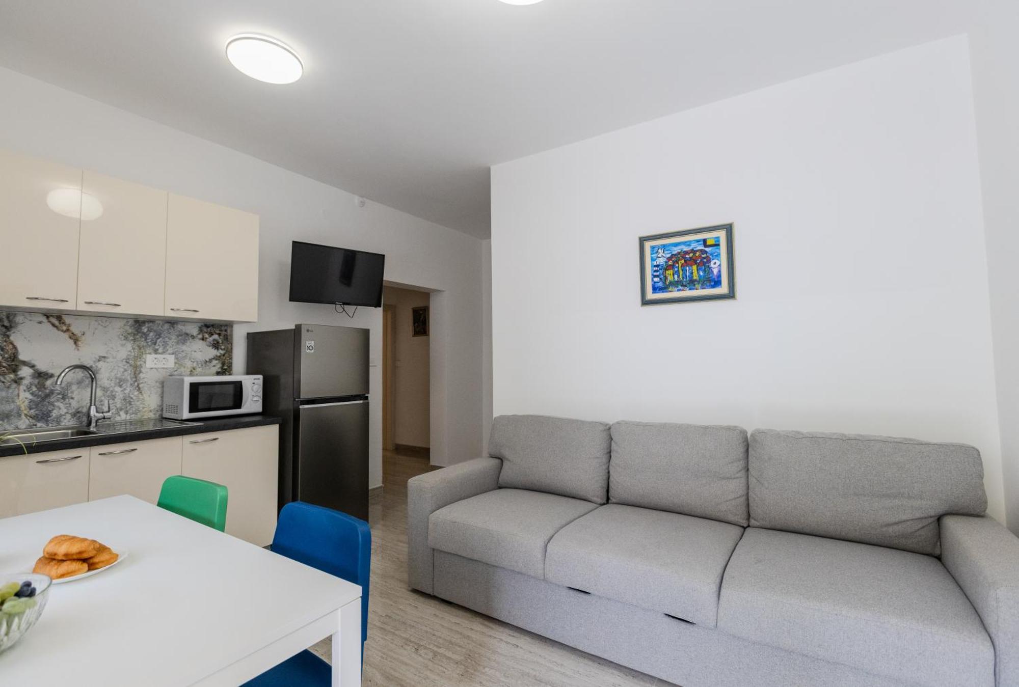 Apartments Lorena プリヴラカ エクステリア 写真